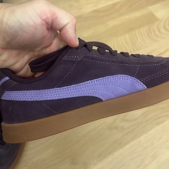 NEW Ladies Puma Violet and Purple Sneakers size 7.5 - Picture 3 of 8
